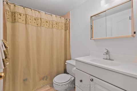 Photo 35 at 856 Magnolia Avenue, Leslie Valley, Newmarket