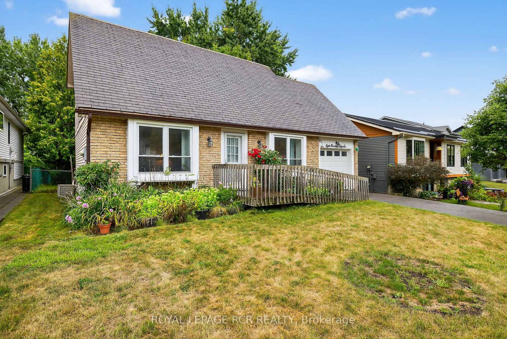 856 Magnolia Avenue, Leslie Valley, Newmarket photo number 2