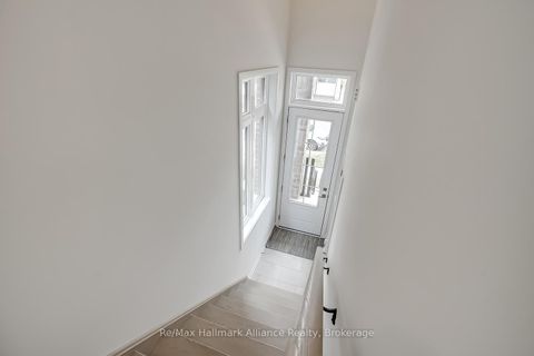 Photo 3 at 1346 Kaniv Street, NW Northwest, Oakville