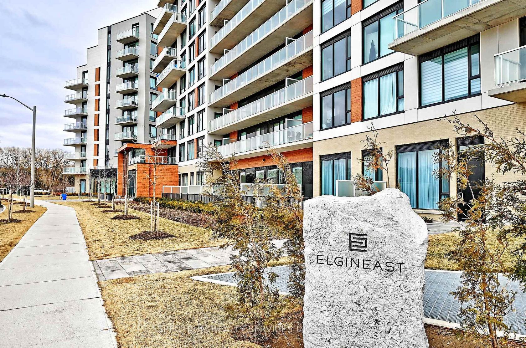 1023 - 2 David Eyer Road, Rural Richmond Hill, Richmond Hill 