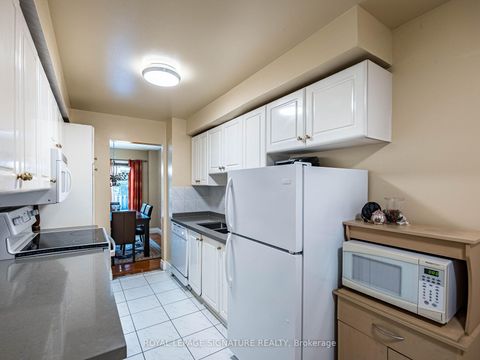 Photo 6 at 69 New Seabury Drive, Glen Shields, Vaughan