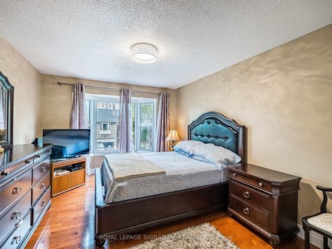 Photo 11 at 69 New Seabury Drive, Glen Shields, Vaughan