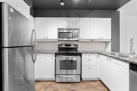 Photo 5 at PH09 - 185 Oneida Crescent, Langstaff, Richmond Hill