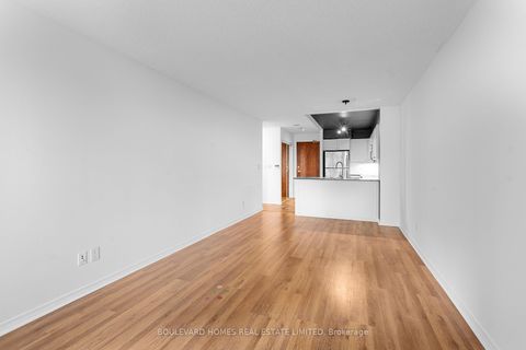Photo 9 at PH09 - 185 Oneida Crescent, Langstaff, Richmond Hill