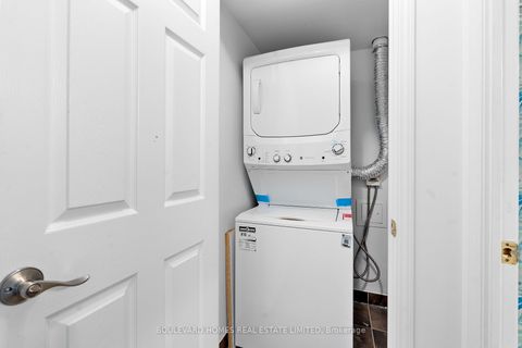 Photo 15 at PH09 - 185 Oneida Crescent, Langstaff, Richmond Hill