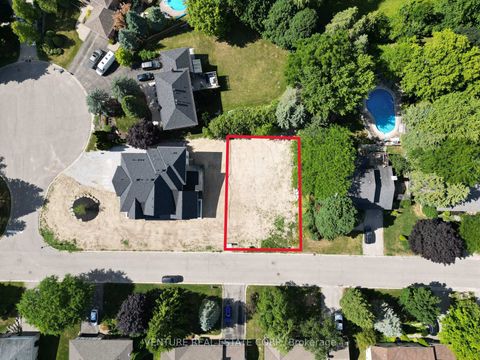 Photo 0 at 118 Moore Park Drive, Schomberg, King