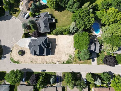 Photo 2 at 118 Moore Park Drive, Schomberg, King
