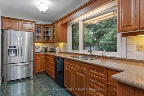 Photo 11 at 416 The Kingsway, Rosethorn, Toronto