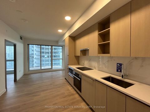 Photo 2 at 1615 - 27 McMahon Drive, Bayview Village, Toronto