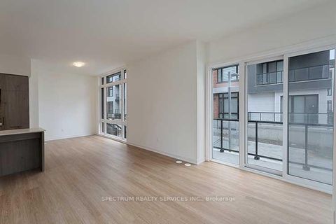 Photo 4 at 1001 - 14 David Eyer Road, Rural Richmond Hill, Richmond Hill Photo 4 at 1001 - 14 David Eyer Road, Rural Richmond Hill, Richmond Hill