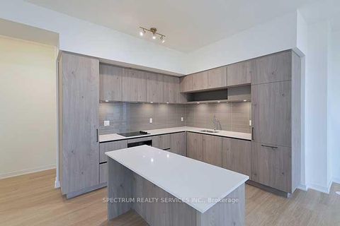 Photo 5 at 1001 - 14 David Eyer Road, Rural Richmond Hill, Richmond Hill Photo 5 at 1001 - 14 David Eyer Road, Rural Richmond Hill, Richmond Hill