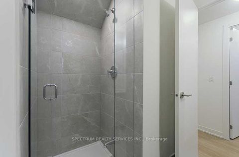 Photo 17 at 1001 - 14 David Eyer Road, Rural Richmond Hill, Richmond Hill Photo 17 at 1001 - 14 David Eyer Road, Rural Richmond Hill, Richmond Hill