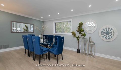 Photo 7 at 20 Garden Avenue, South Richvale, Richmond Hill