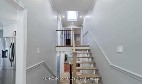 Photo 14 at 20 Garden Avenue, South Richvale, Richmond Hill