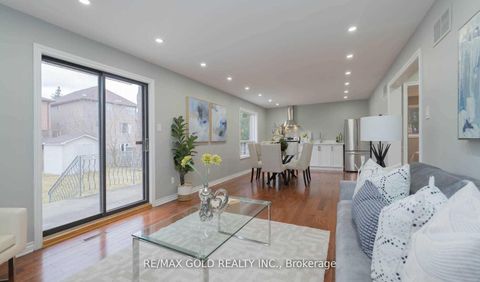Photo 23 at 20 Garden Avenue, South Richvale, Richmond Hill