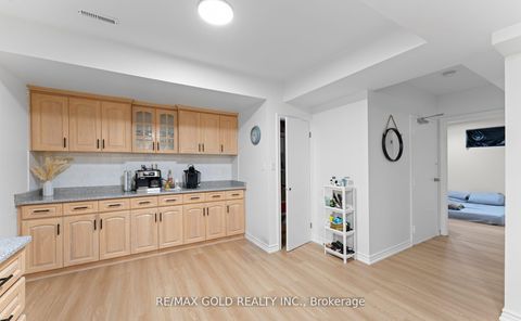 Photo 35 at 20 Garden Avenue, South Richvale, Richmond Hill
