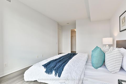 Photo 17 at 1615 - 17 Anndale Drive, Willowdale East, Toronto
