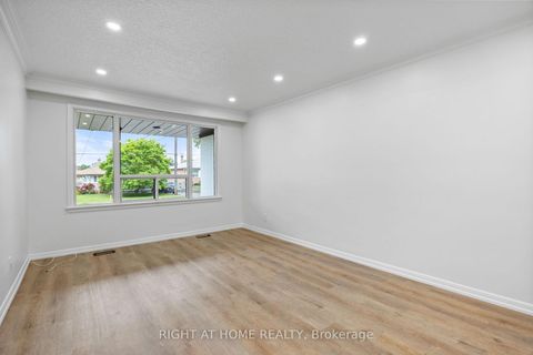 Photo 3 at 53 Lawnside Drive, Rustic, Toronto