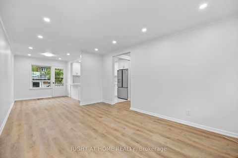 Photo 4 at 53 Lawnside Drive, Rustic, Toronto