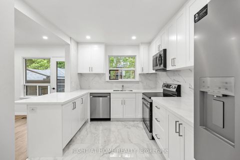 Photo 9 at 53 Lawnside Drive, Rustic, Toronto