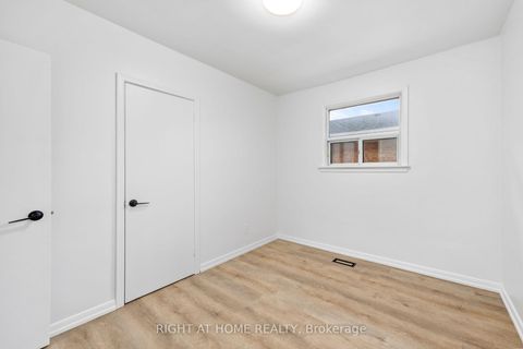 Photo 15 at 53 Lawnside Drive, Rustic, Toronto