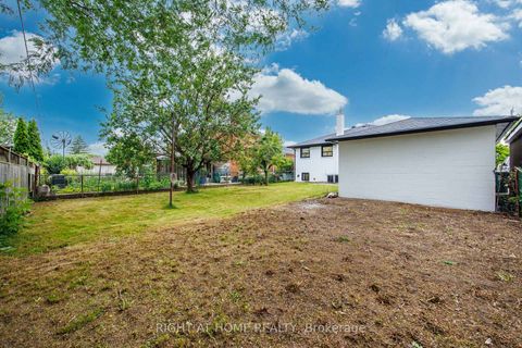 Photo 38 at 53 Lawnside Drive, Rustic, Toronto