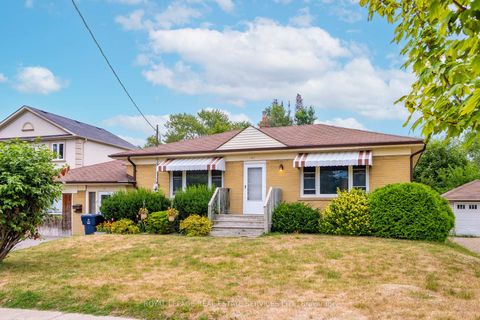 Photo 1 at 147 Poplar Road, West Hill, Toronto