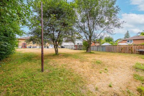 Photo 22 at 147 Poplar Road, West Hill, Toronto
