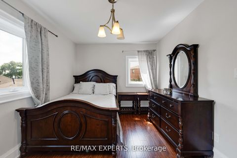Photo 13 at 19 Kenora Crescent, Eglinton West, Toronto