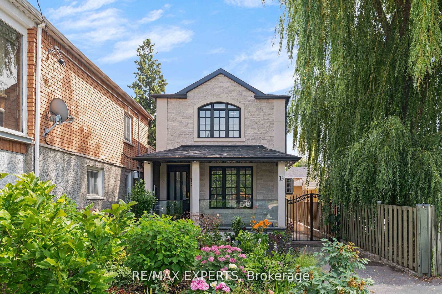 19 Kenora Crescent, Eglinton West, Toronto 