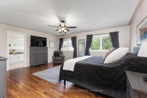Photo 21 at 47 Ames Crescent, Bayview Northeast, Aurora