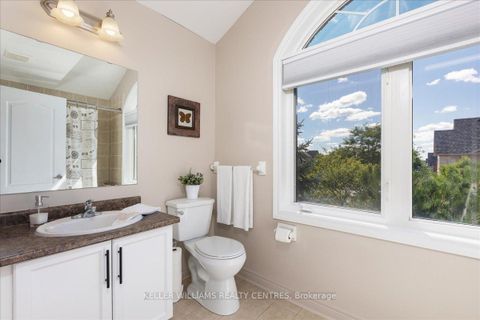 Photo 26 at 47 Ames Crescent, Bayview Northeast, Aurora