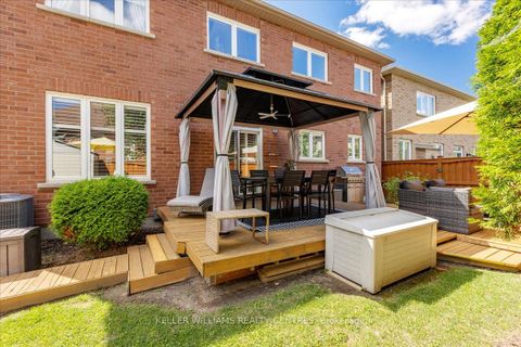 Photo 43 at 47 Ames Crescent, Bayview Northeast, Aurora