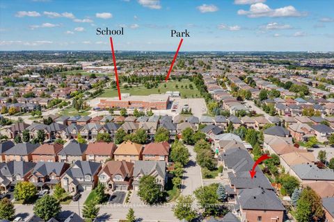 Photo 45 at 47 Ames Crescent, Bayview Northeast, Aurora