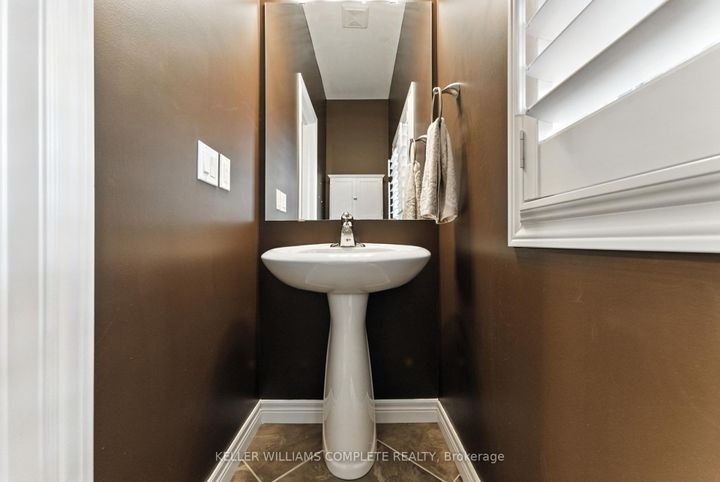 Photo 20 at 100 Fall Fair Way, Binbrook, Hamilton