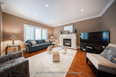 Photo 5 at 339 Burnhamthorpe Road, City Centre West, Toronto