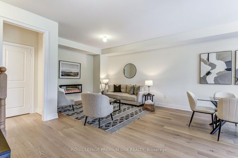 Photo 6 at 110 Thule Street, Vellore Village, Vaughan