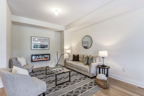 Photo 7 at 110 Thule Street, Vellore Village, Vaughan