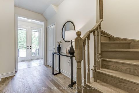 Photo 10 at 110 Thule Street, Vellore Village, Vaughan