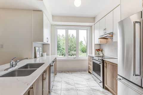 Photo 17 at 110 Thule Street, Vellore Village, Vaughan