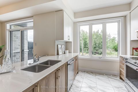 Photo 19 at 110 Thule Street, Vellore Village, Vaughan