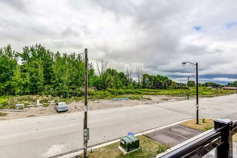 Photo 22 at 110 Thule Street, Vellore Village, Vaughan