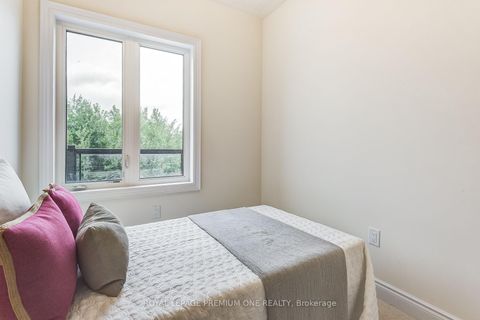 Photo 25 at 110 Thule Street, Vellore Village, Vaughan