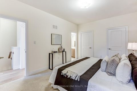 Photo 31 at 110 Thule Street, Vellore Village, Vaughan