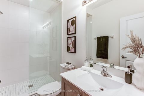 Photo 32 at 110 Thule Street, Vellore Village, Vaughan