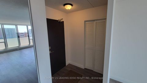 Photo 2 at 1005 - 2 Glamorgan Avenue, Dorset Park, Toronto