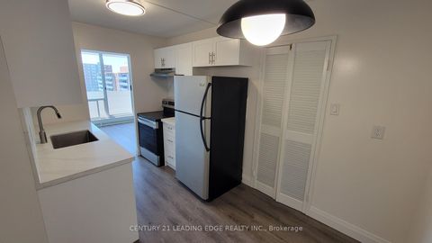 Photo 3 at 1005 - 2 Glamorgan Avenue, Dorset Park, Toronto