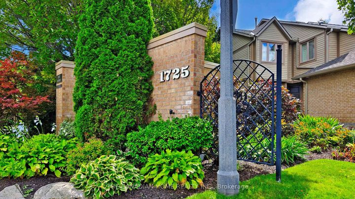 Photo 1 at 52 - 1725 The Chase, Central Erin Mills, Mississauga