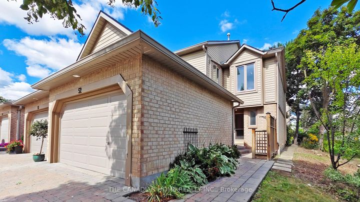 Photo 2 at 52 - 1725 The Chase, Central Erin Mills, Mississauga