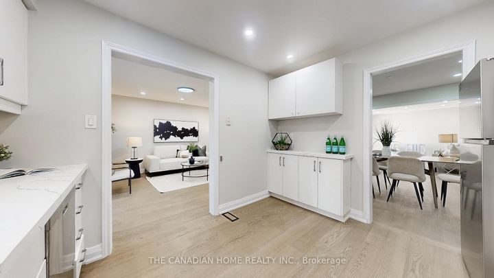 Photo 8 at 52 - 1725 The Chase, Central Erin Mills, Mississauga